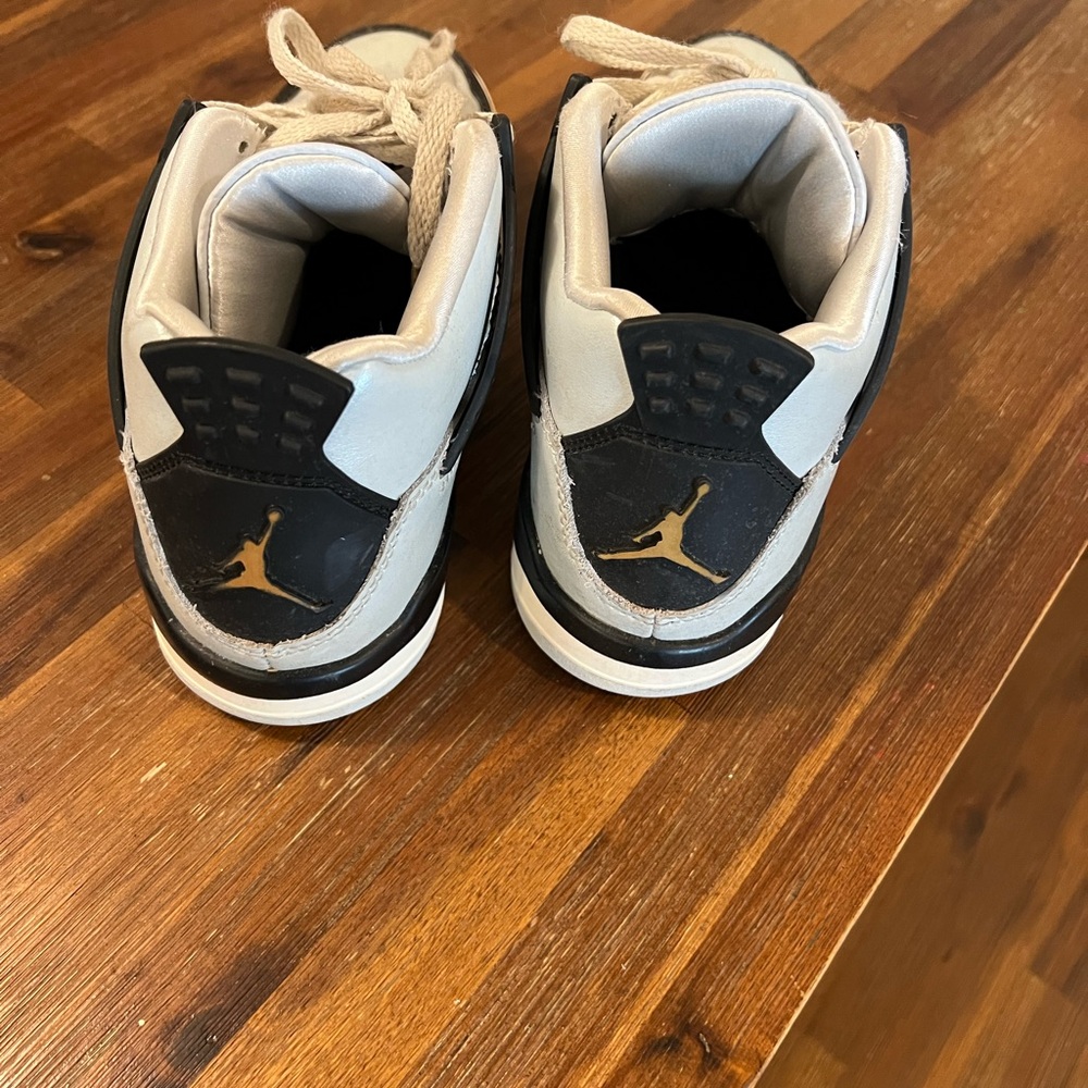 Nike Kids Black and Gold Sneakers
